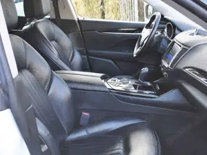 Maserati Levante LEVANTE D Q4 *KAMERA*SPUR*SKYHOOK*LUFT*21 Bild 5