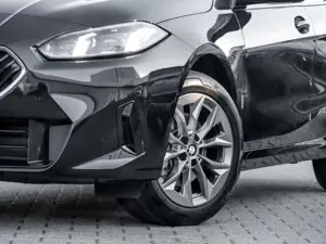 BMW 120 RFK NAVI LED PDC V+H DAB Parkass. Tempomat Bild 5