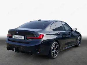 BMW 320 Bild 2