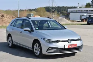 Volkswagen Golf VIII Var*2.0TDI*DSG*ACC*Life*AHK*1.Hand