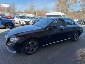 Mercedes-Benz E 200 d Limousine=LED-Carplay-SHZ-Navi-Kamera= Bild 4