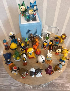 TonieBox mit 32 Tonies