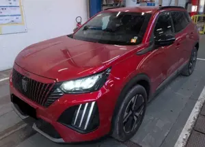Peugeot 2008 Hybrid 145 Allure e-DCS6 Navi+360°-Kam+ACC+ADAB+