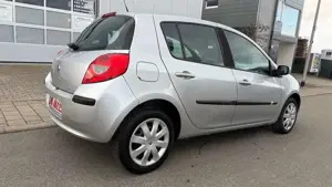 Renault Clio Bild 4