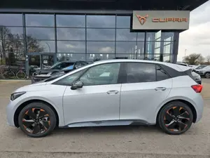 CUPRA Born Edition Dynamic *Allwetterreifen*
