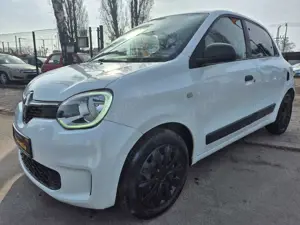 Renault Twingo Life Serviceheft. 12 Monate Garantie Navigation