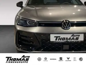 Volkswagen Passat R-Line SIG.7-Gang-DSG *AHK*AC*NAV*BUSINES