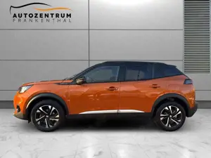 Peugeot 2008 GT ACC LEDER PANO AHK Bild 3