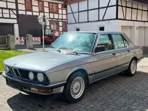 BMW 520 iA E 28 *Automatik-Klimaanlage-BBS-H-Kennzeichen*
