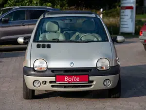 Renault Twingo Twingo 1.2 16V Initiale LEDER AUTOMATIK Bild 4