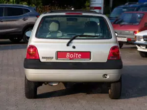 Renault Twingo Twingo 1.2 16V Initiale LEDER AUTOMATIK Bild 5