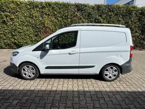 Ford Transit Courier Trend*AHK*Sortimo* Bild 2