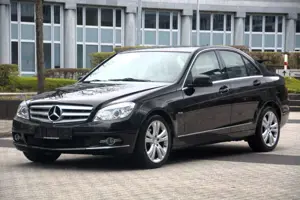 Mercedes-Benz C 180 CGI BlueEfficiency| AUTOMATIK| PDC| SZH