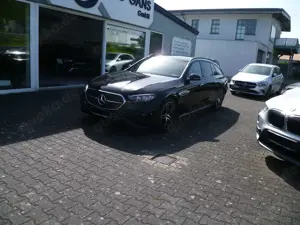 Mercedes-Benz E 200 E 200 AMG Line Advanced (214.250)
