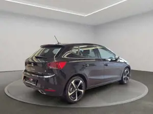 SEAT Ibiza 1.0 TSI DSG FR ACC+LED+KAMERA+SITZHZG. Bild 4