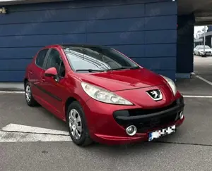 Peugeot 207 1.4e 16v 90ch Sport Bild 3