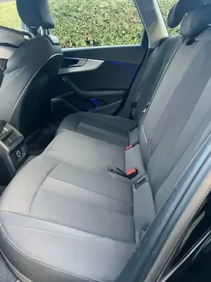 Audi A4 40 TDI quattro sport Bild 5