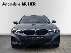 BMW 320 i Touring +SPORTSITZE+AHK+Adpt.LED+HUD+ACC+ Bild 3