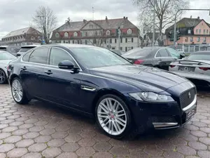 Jaguar XF 25d Prestige NAVI LEDER PANO RFKA TWA Bild 3