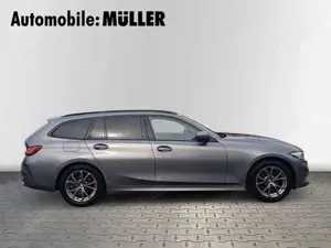 BMW 320 i Touring +SPORTSITZE+AHK+Adpt.LED+HUD+ACC+ Bild 4