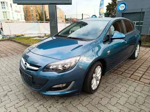 Opel Astra J Lim. 5-trg. Active