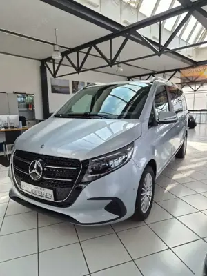 Mercedes-Benz V 220 V V 220 d RWD STYLE kompakt