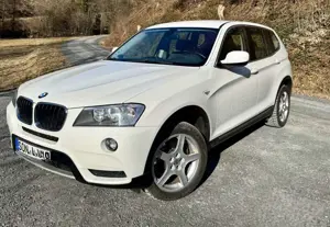BMW X3 xDrive20i.      Motor 60.000 Km