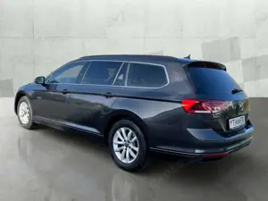 Volkswagen Passat Variant 2.0 TDI DSG BUSINESS +AHK +LED +ACC +RKAM +VIRTUA Bild 5