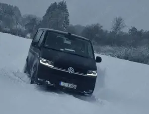 Volkswagen T6.1 Transporter Transporter T6.1 4MOTION DSG Kurz