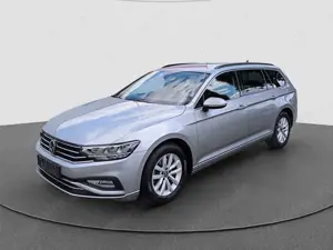 Volkswagen Passat Variant 2.0 TDI DSG Business AHK LED ACC NAVI PDC Bild 2