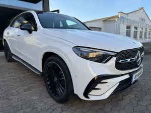 Mercedes-Benz GLC 300 d COUPE AMG|AIRMATIC|HEADUP|BURMESTER|AHK|KEYLES Bild 3