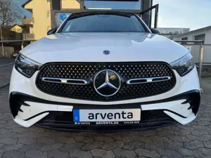 Mercedes-Benz GLC 300 d COUPE AMG|AIRMATIC|HEADUP|BURMESTER|AHK|KEYLES Bild 2