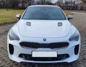 Kia Stinger 3.3 V6 T-GDI 4WD GT Bild 4