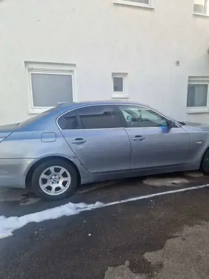 BMW 520 520i