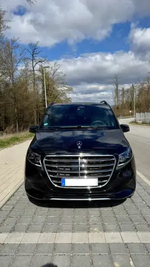 Mercedes-Benz V 300 V300d,Exclusive,AHK,Nappa,8Sitzer,3,2t, Bild 2