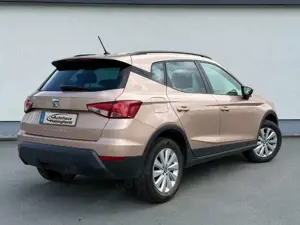 SEAT Arona 1.0 TSI Style ParkAssist BT 16Alu GJR Bild 3