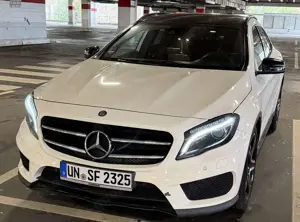 Mercedes-Benz GLA 200 Mercedes GLA PANO 200d 4 Matic DCT AMG