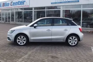 Audi A1 Sportback ambition/1.Hand/SportsitzeFahrwerk Bild 4