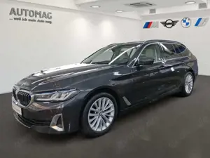 BMW 520 d xDrive Luxury-Line*Laser*HeadUp*ParkAssistPlus*D