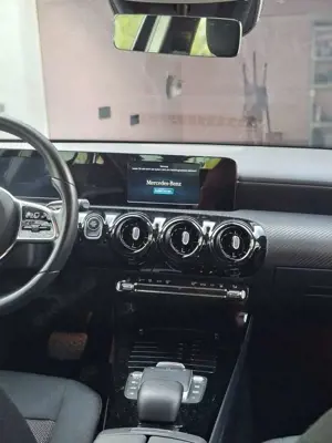 Mercedes-Benz A 250 A-Klasse Plugin Hybrid e 8G-DCT Bild 4