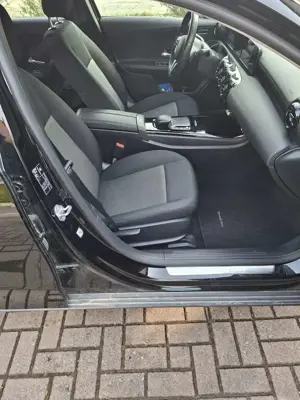 Mercedes-Benz A 250 A-Klasse Plugin Hybrid e 8G-DCT Bild 5