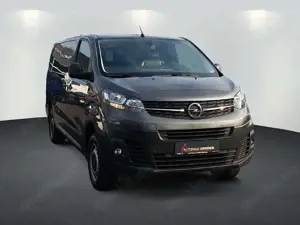 Opel Vivaro Bild 2