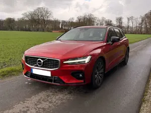 Volvo V60 D4 R-Design
