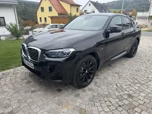 BMW X4 HUD,StandLenkrHzg,,Laser,AHK,Sitzbelü,Harman