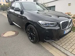 BMW X4 HUD,StandLenkrHzg,,Laser,AHK,Sitzbelü,Harman