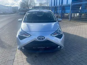 Toyota Aygo x-play Team D