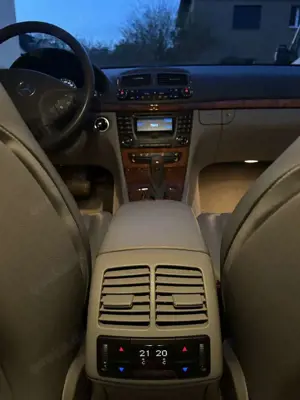 Mercedes-Benz E 320 Elegance V6
