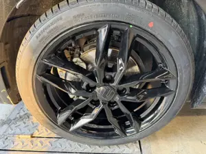 CUPRA Leon ST 1.5eTSI DSG Skyline Dynamic Matrix AHK Bild 3