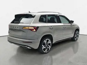Skoda Karoq KAROQ 1.5 TSI DSG SPORTLINE NAVI LED-MATRIX PANO C Bild 4
