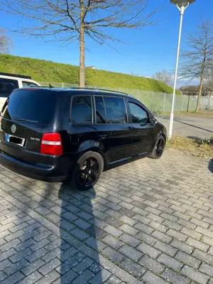 Volkswagen Touran 2.0 TDI DSG Highline 7 Sit. Motor  Getriebe Überh Bild 2